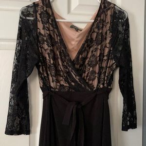 Gorgeous black dress!